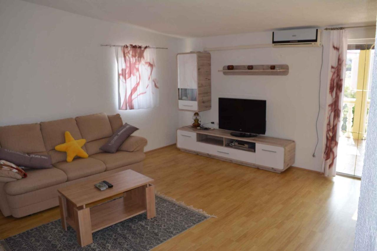 Apartment Sani-4 By Interhome Рибарица Экстерьер фото